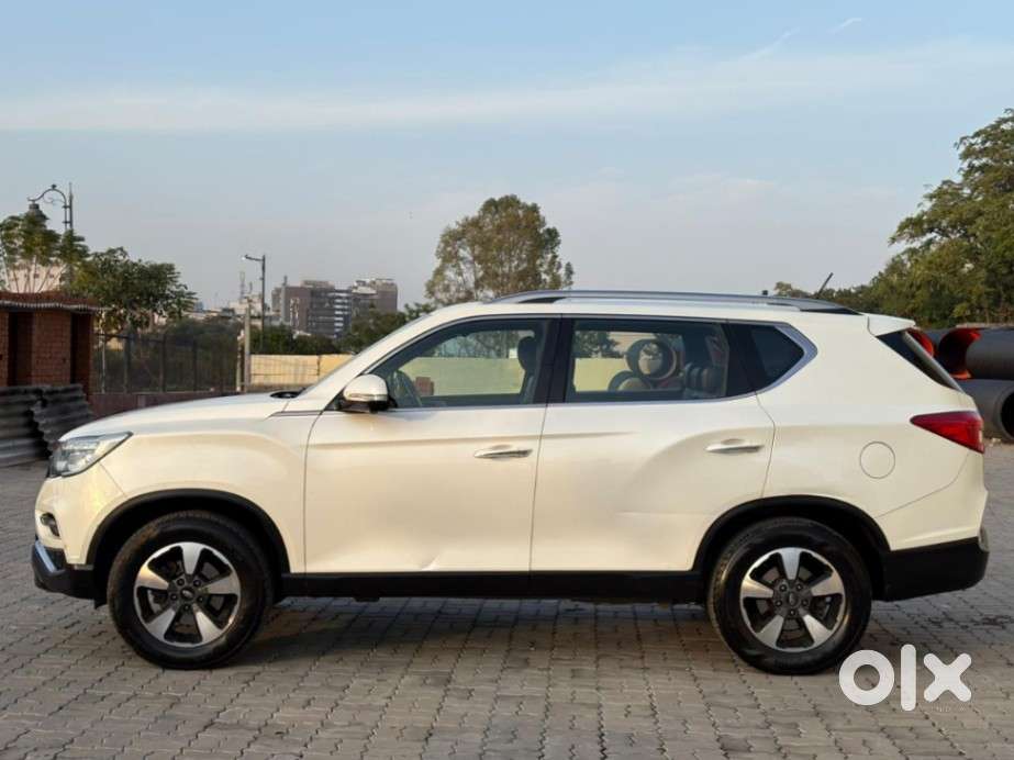Mahindra Alturas G4 4x4 At, 2018, Diesel