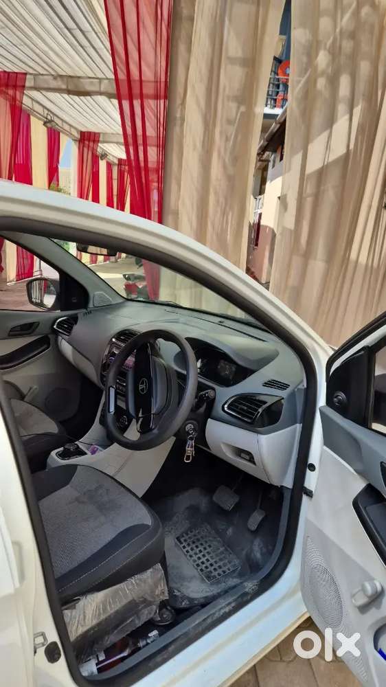 Tata Tiago Ev 2025 Electric 9000 Km Driven