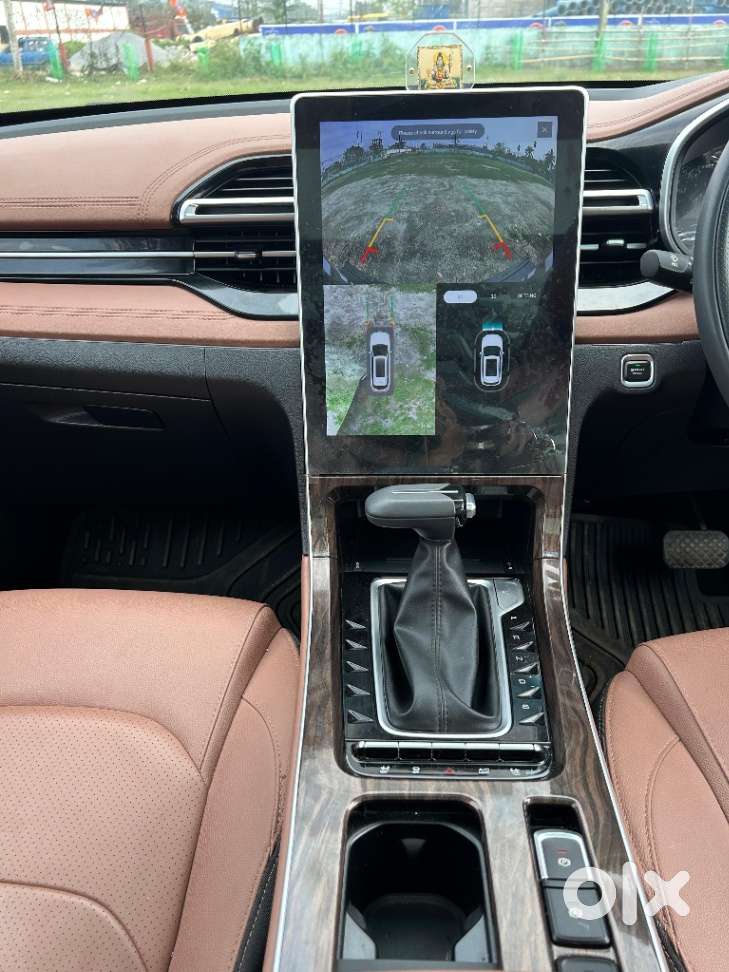 Mg Hector Plus Savvy Pro 1.5 Turbo Petrol Cvt 7 Str, 2024, Petrol