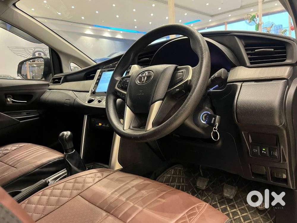 Toyota Innova Crysta 2.4 G Mt, 2022, Diesel