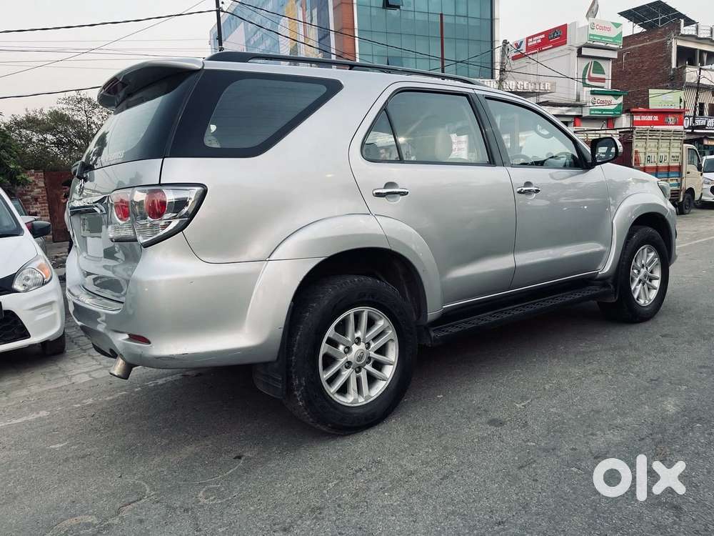 Toyota Fortuner 4x4 Mt, 2012, Diesel