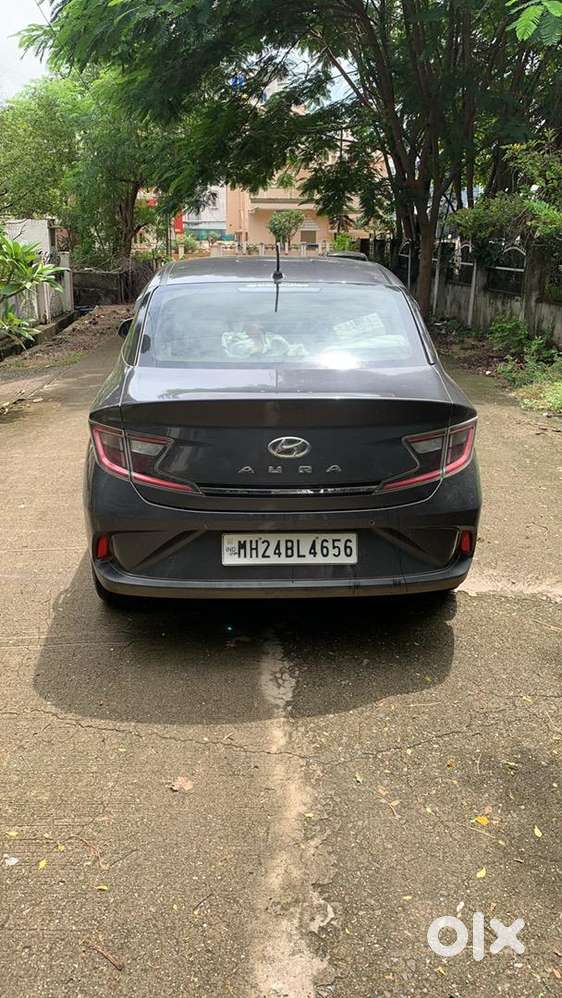 Hyundai Aura 2022 Cng & Hybrids Well Maintained