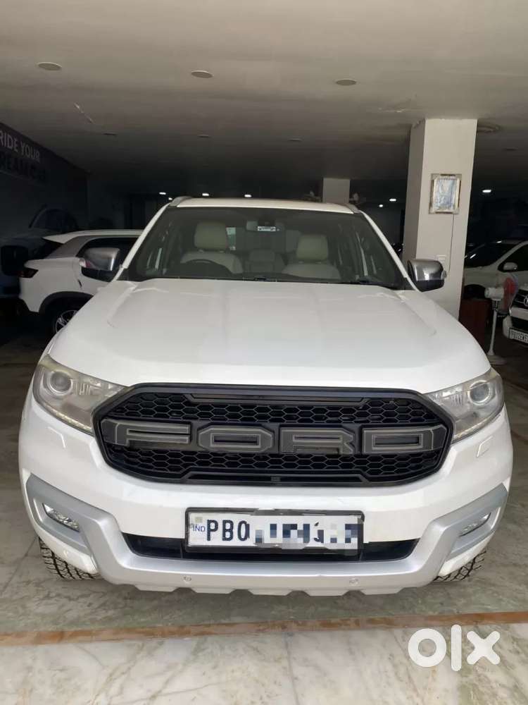 Ford Endeavour 3.2 Titanium At 4x4, 2016, Diesel