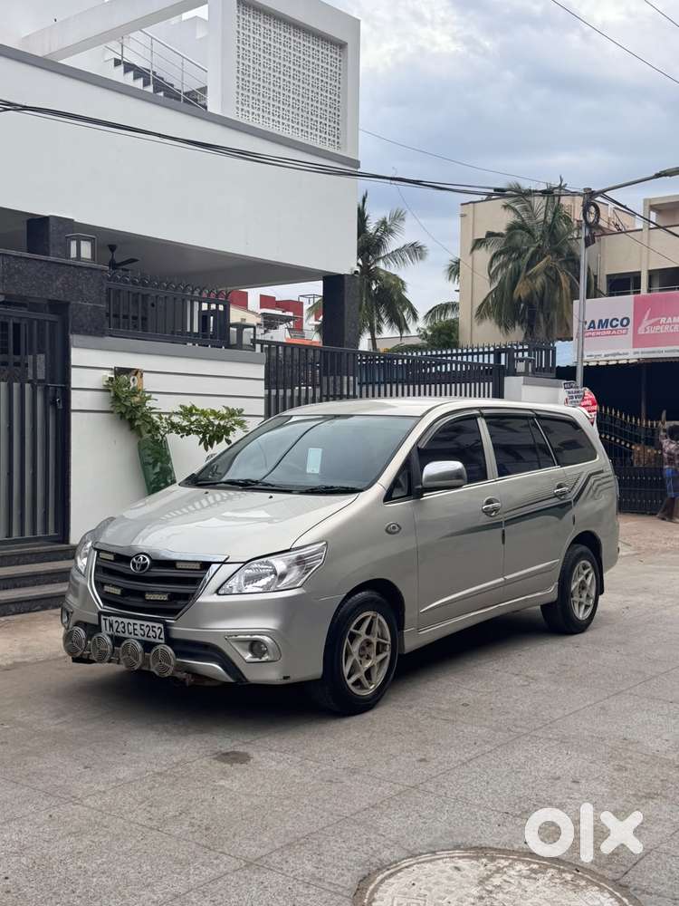 Toyota Innova 2.5 G (diesel) 8 Seater, 2016, Diesel