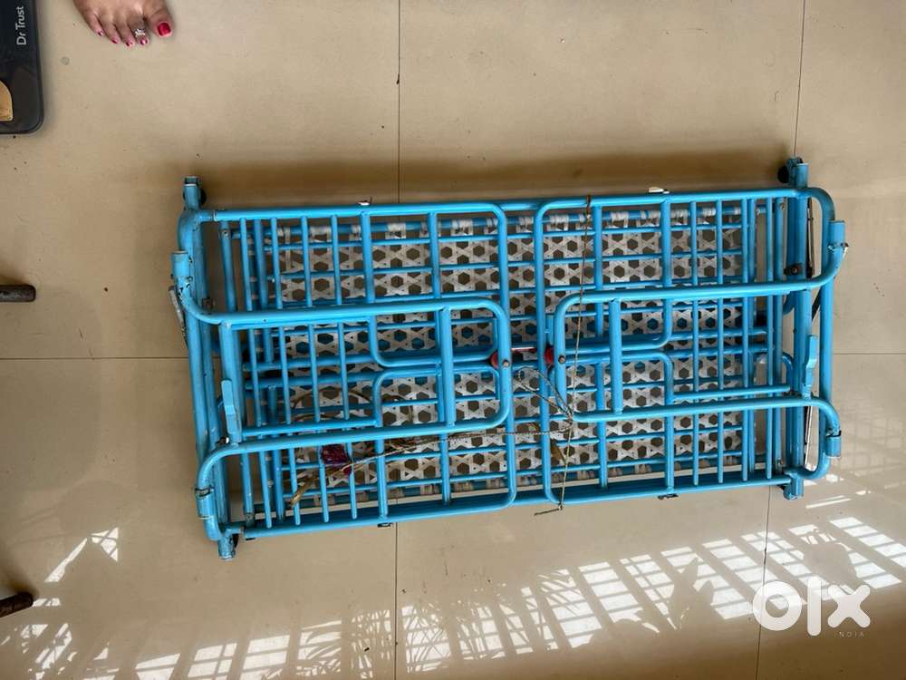 Infant cot