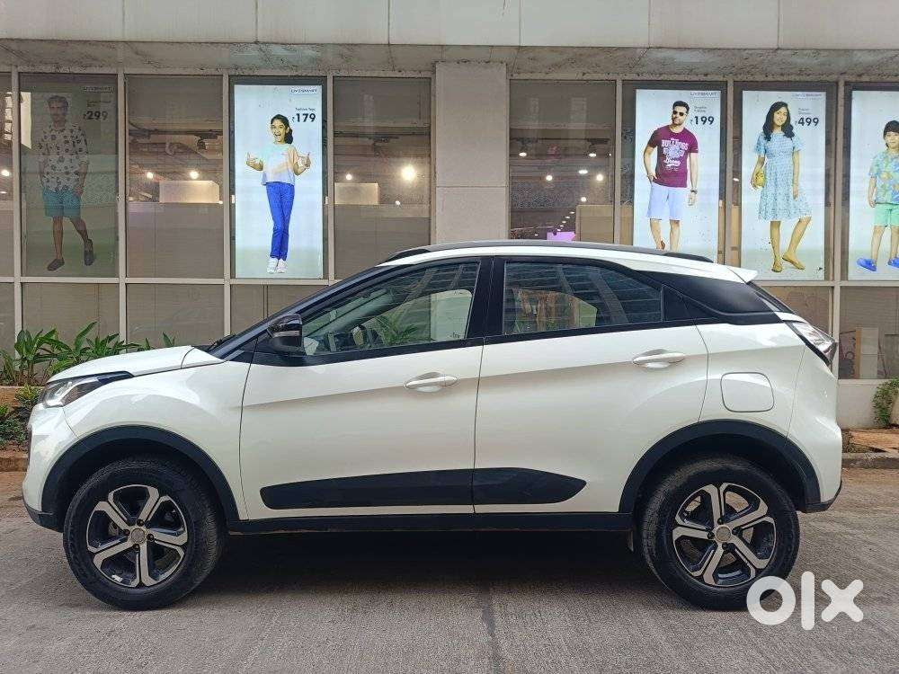 Tata Nexon 1.2 Revotron Xz Plus, 2023, Petrol