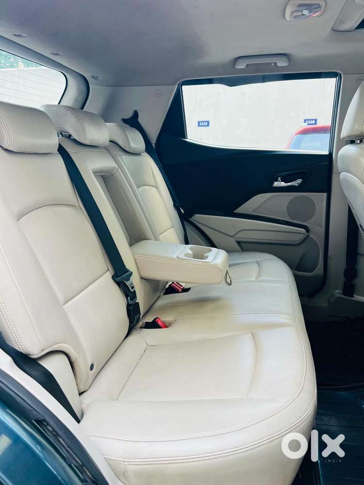 Mahindra Xuv300 W8, 2019, Petrol