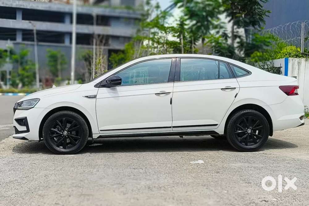 Skoda Slavia Ambition 1.0l Tsi At, 2025, Petrol