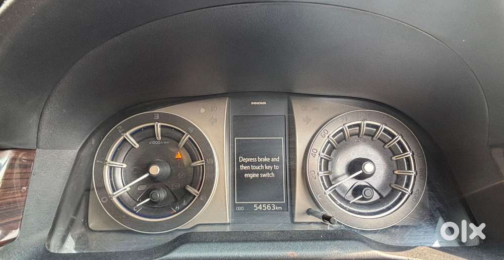 Toyota Innova Crysta 2.8 Zx At, 2022, Diesel