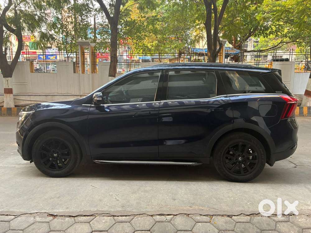 Mahindra Xuv700 2.2 Ax 7 Diesel At Luxury Pack Str, 2022, Diesel