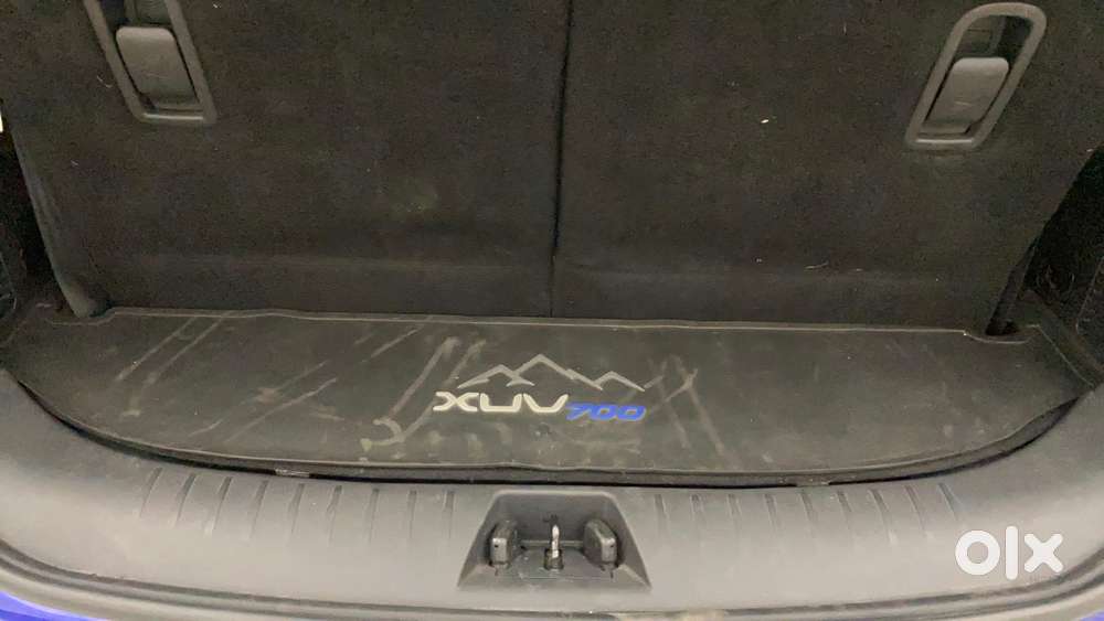 Mahindra Xuv700 2.0 Ax 7 Petrol Mt Str, 2021, Petrol