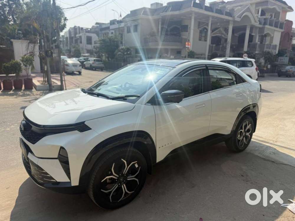 Tata Curvv Accomplished Plus A 1.2 Hyperion Gdi Petrol 6mt, 2025, Pe..