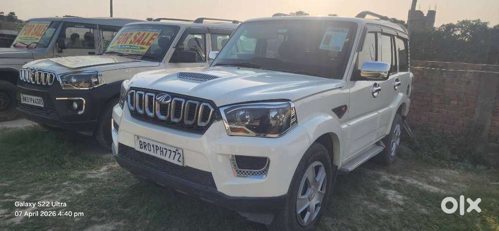 Mahindra Scorpio S4, 2017