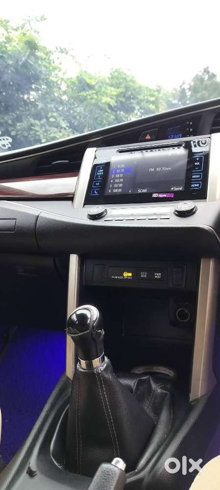 Toyota Innova Crysta 2.4 V 7 Str, 2016, Diesel