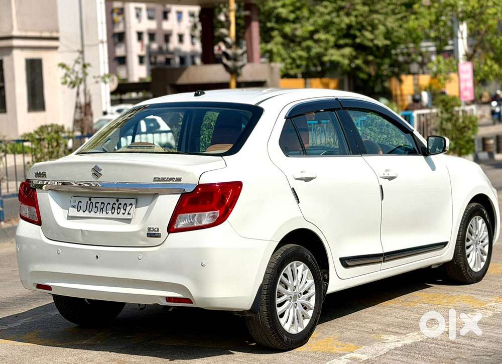 Maruti Suzuki Swift Dzire Amt Zxi, 2017, Petrol