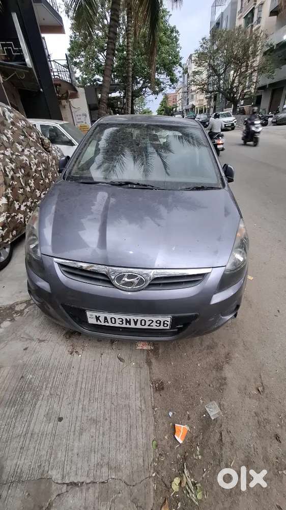 Hyundai I20 Asta Modal 2010 Cng & Petrol 82000 Km Driven
