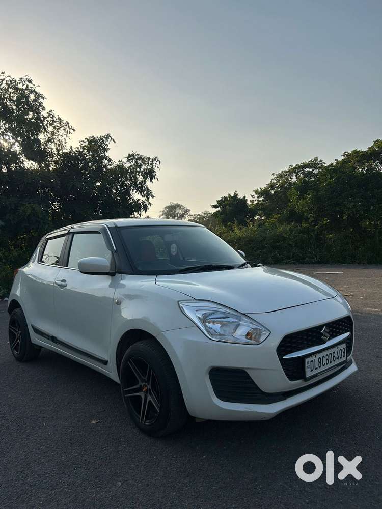 Maruti Suzuki Swift 1.2 Lxi (o), 2022, Petrol