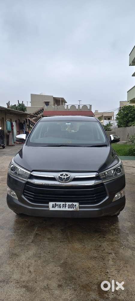 Toyota Innova Crysta 2018