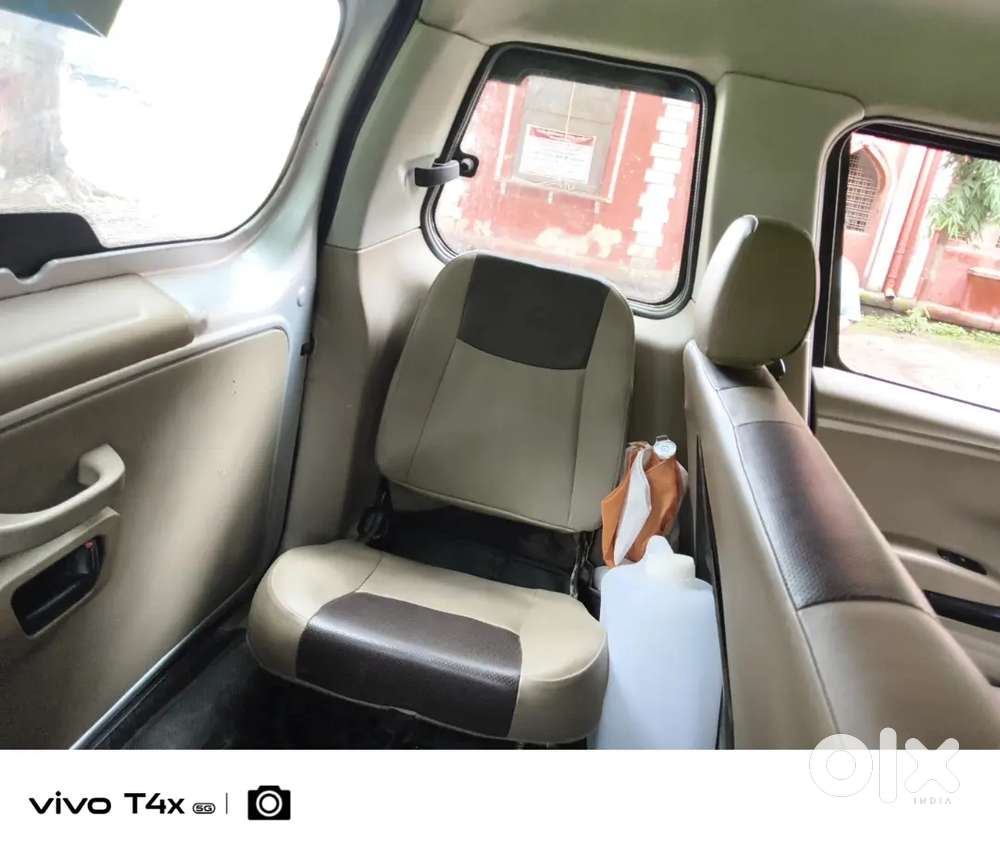 Mahindra Tuv 300 2017