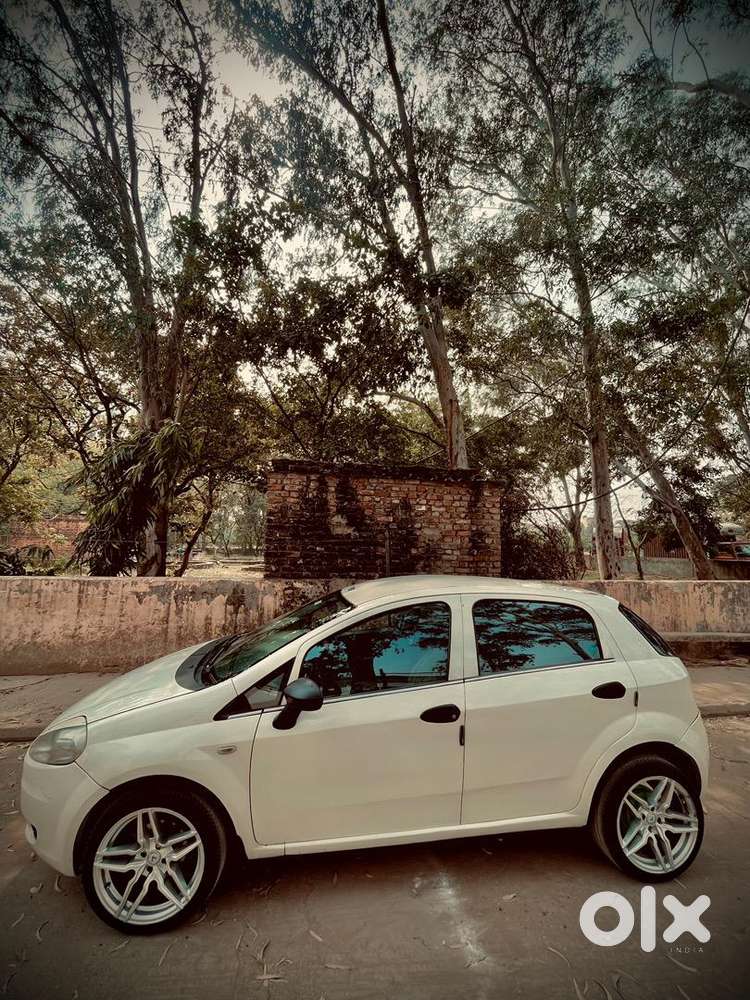 Fiat Grande Punto 2014 Diesel 90000 Km Driven