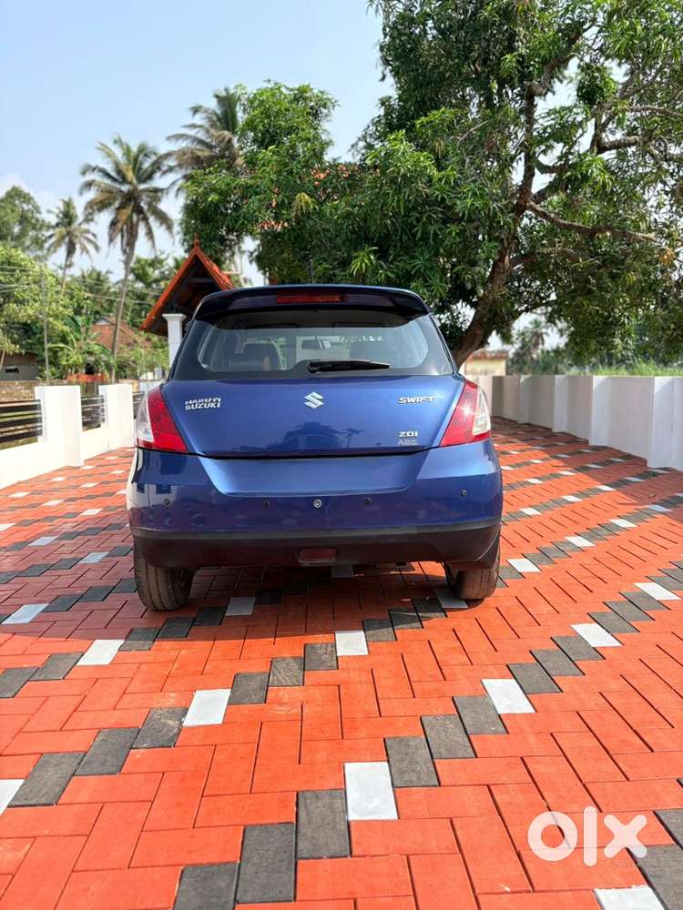 Maruti Suzuki Swift Zdi Plus, 2013, Diesel
