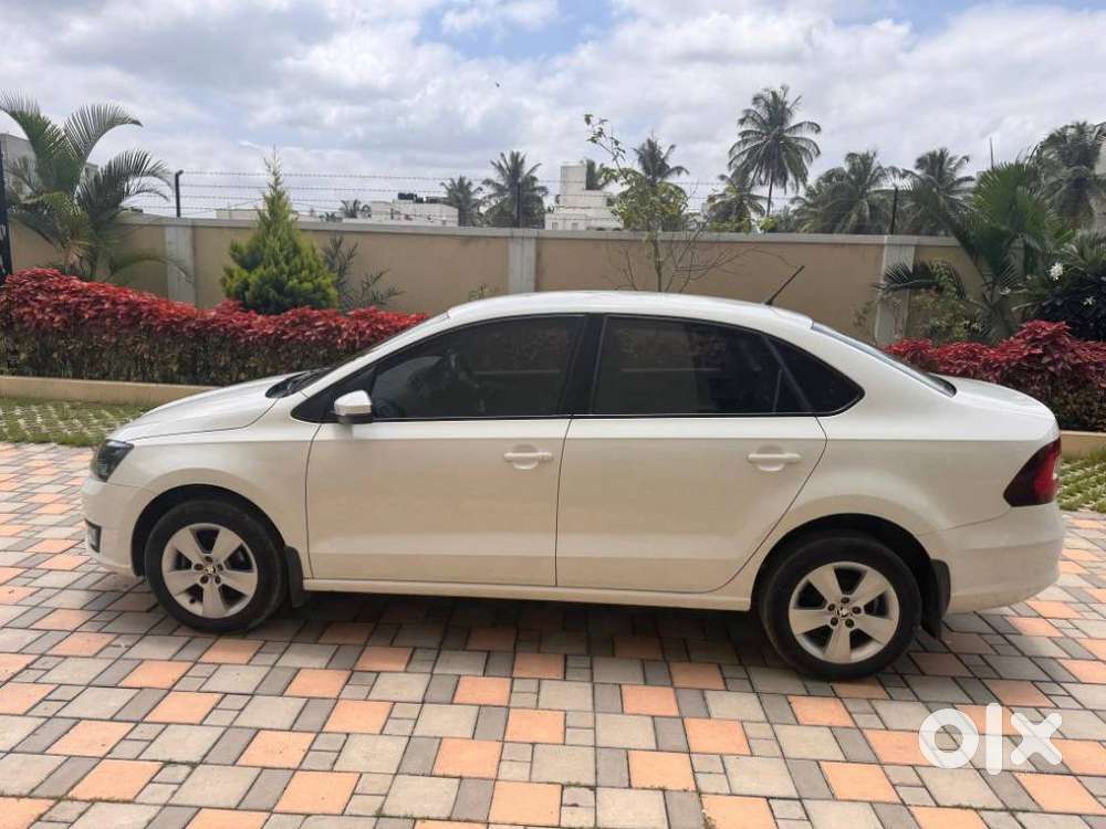 Skoda Rapid 1.0 Tsi Ambition, 2020, Petrol