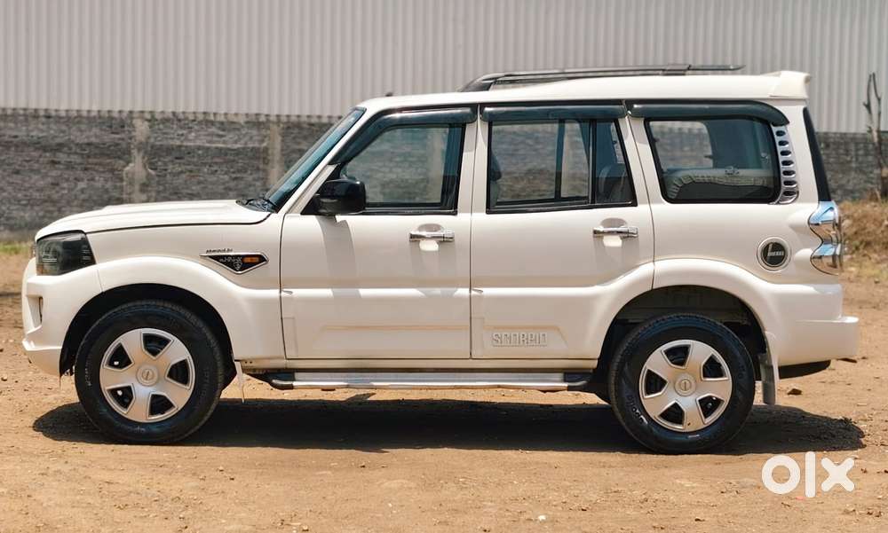 Mahindra Scorpio S4, 2015, Diesel