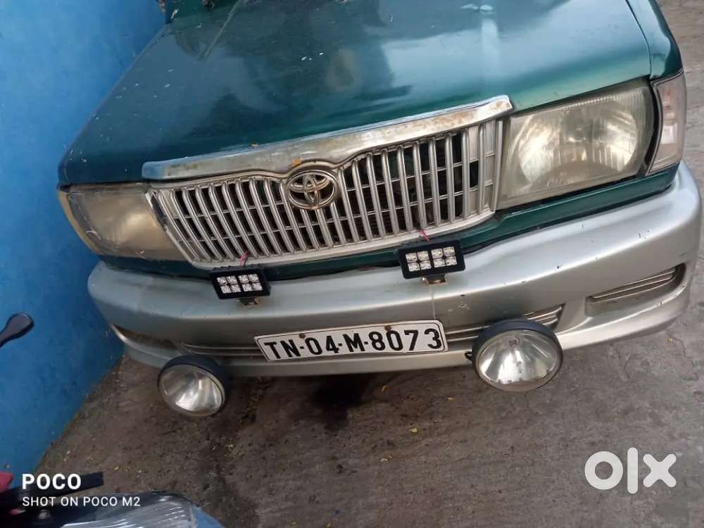 Toyota Qualis 2004 Diesel Well Maintained