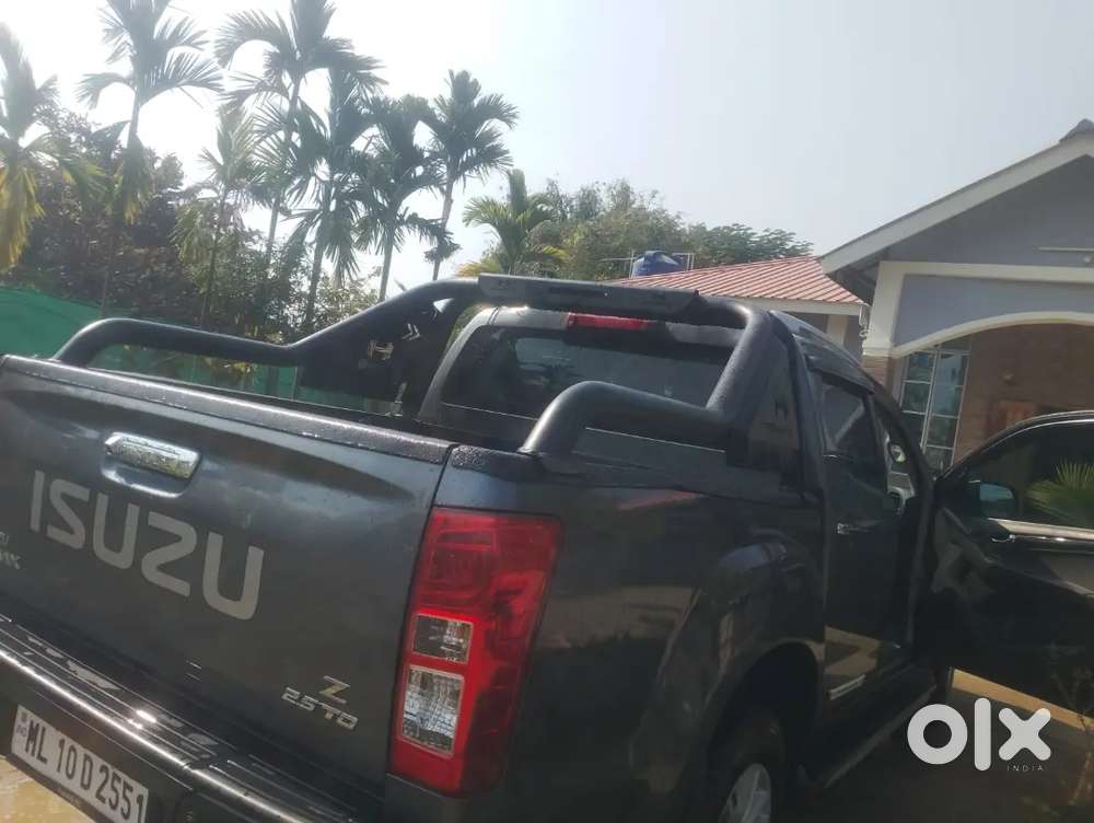 Isuzu D-max 2023 Diesel Well Maintained