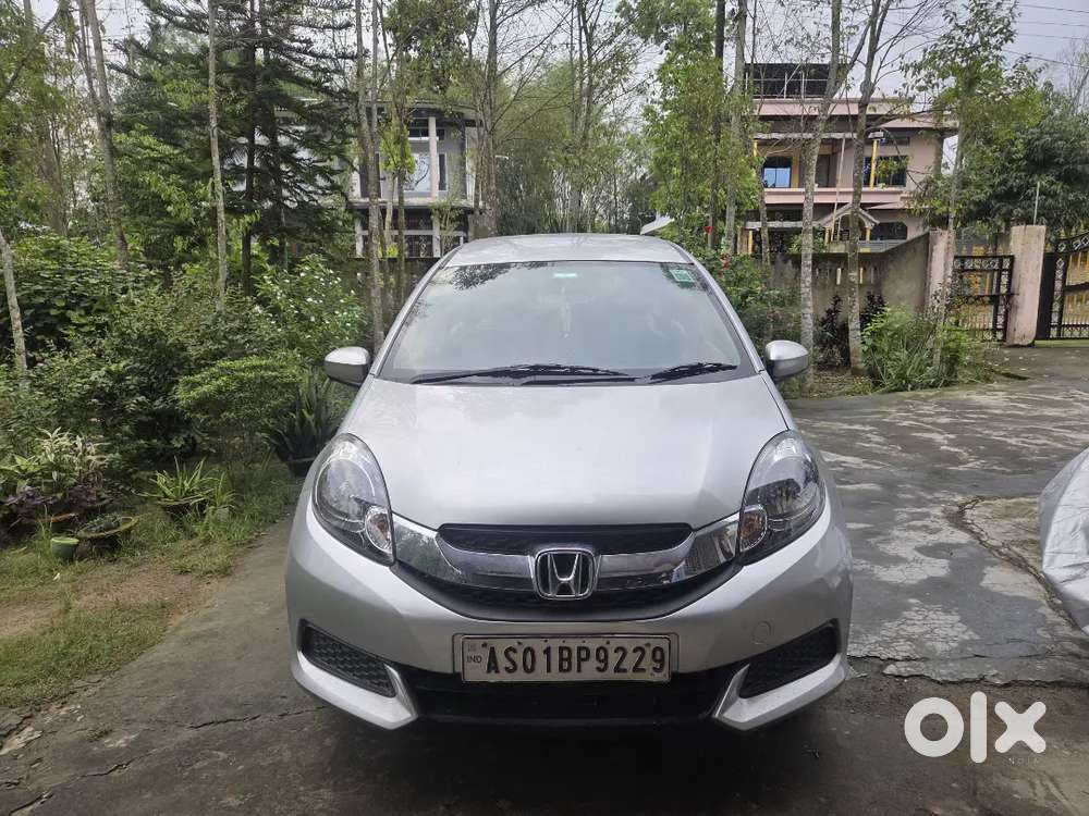 Honda Mobilio 2014 Petrol Well Maintained And Brand New Condition