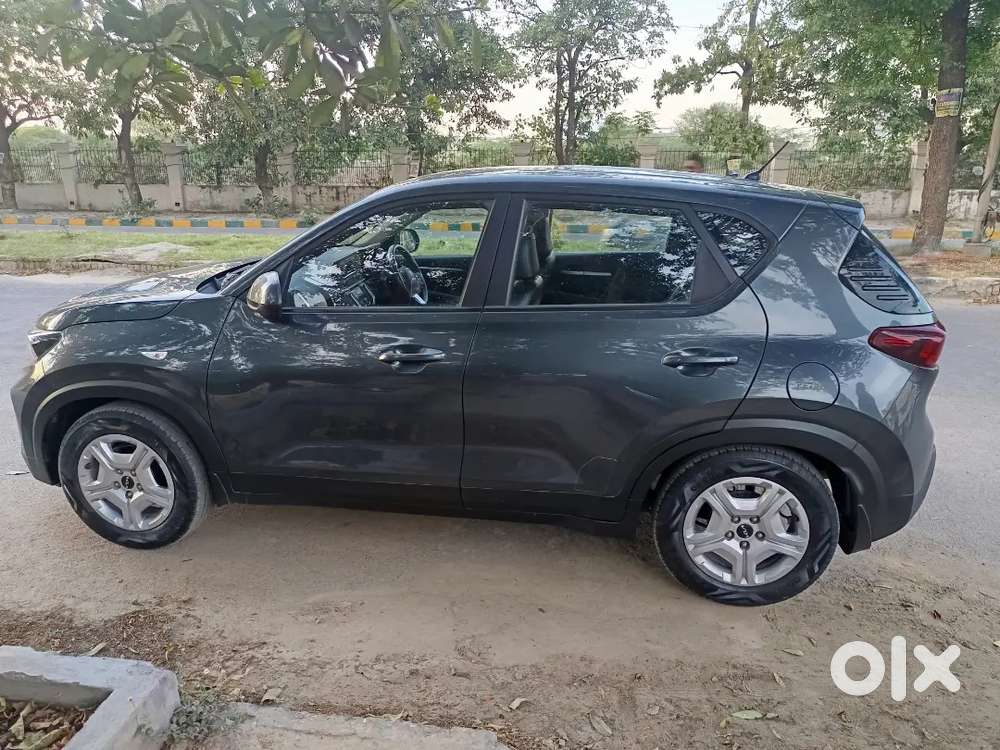 Kia Sonet Petrol Manual 2022 Variant Htk
