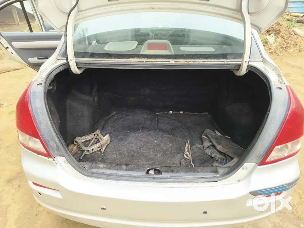 Maruti Suzuki Dzire 2008 Petrol 80000 Km Driven