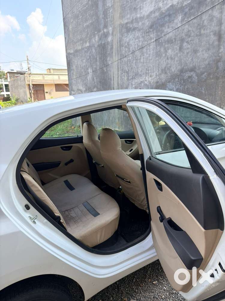 Hyundai Eon Era+ | Petrol