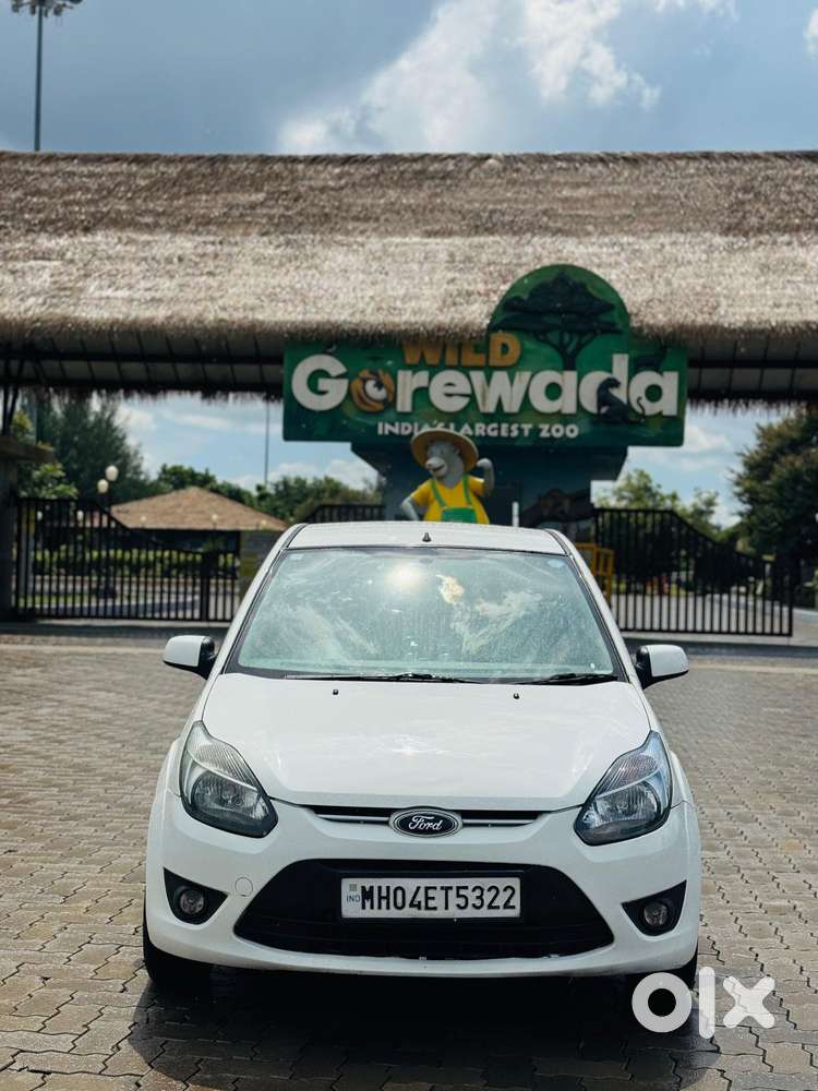 Ford Figo Petrol Titanium, 2011, Petrol