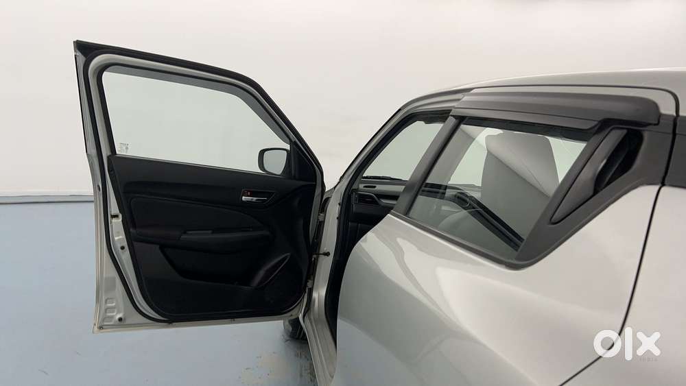 Maruti Suzuki Swift Vvt Vxi, 2021, Petrol