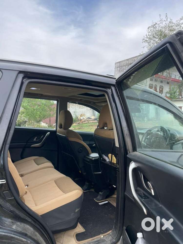 Mahindra Xuv500 W9 Fwd 2019 Diesel 170000 Km Driven