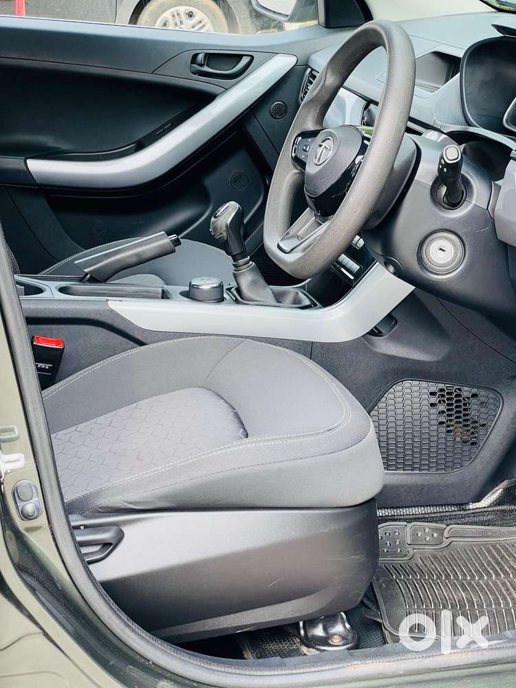 Tata Nexon 1.2 Revotron Xm (s), 2020, Petrol
