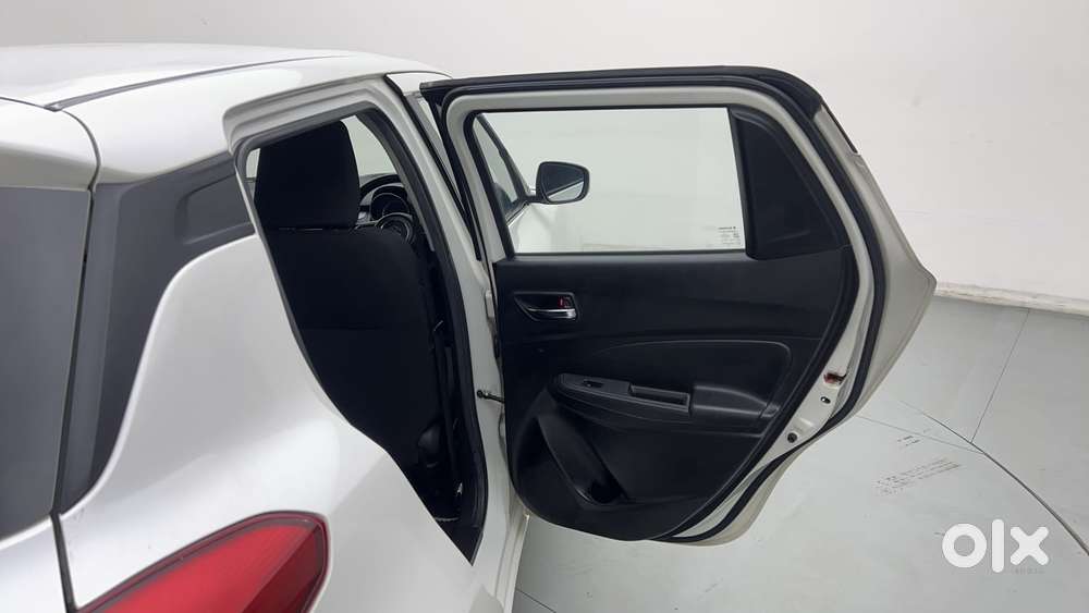 Maruti Suzuki Swift Amt Vvt Vxi, 2018, Petrol