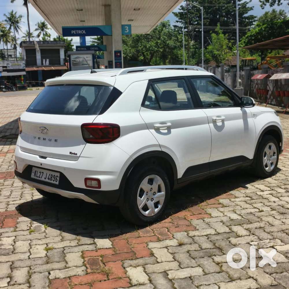 Hyundai Venue S Turbo, 2019, Petrol