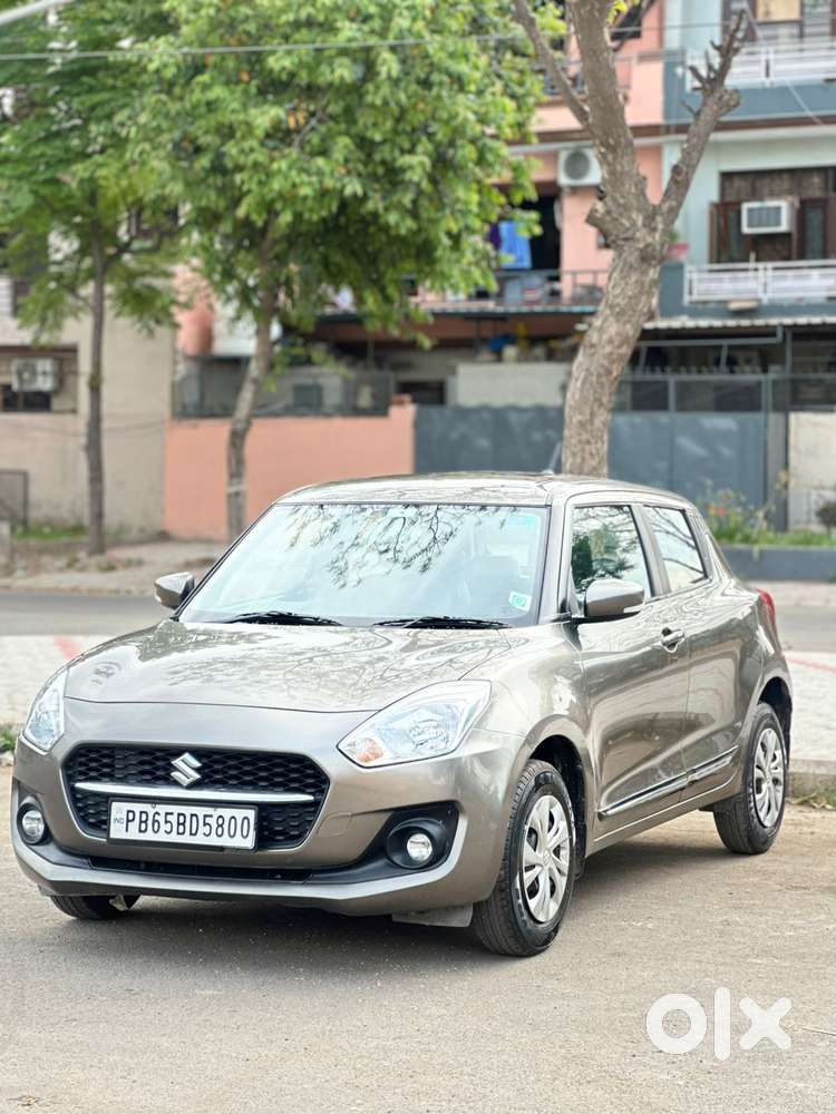 Maruti Suzuki Swift Vxi + Manual, 2022, Petrol