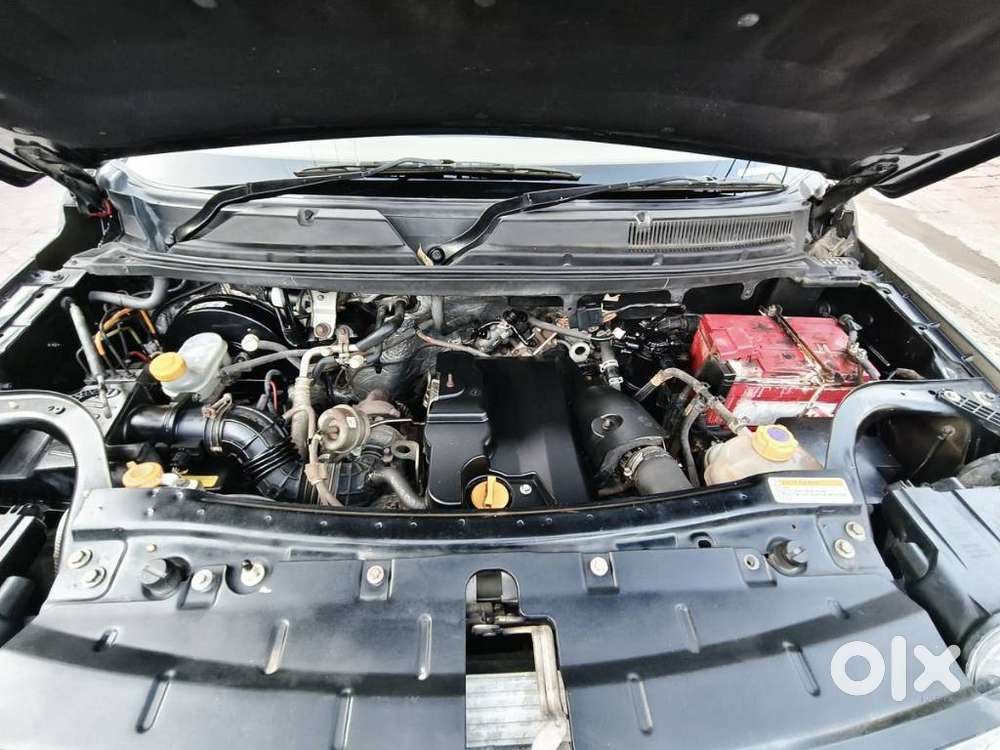 Mahindra Tuv 300 T10 Opt, 2019, Diesel