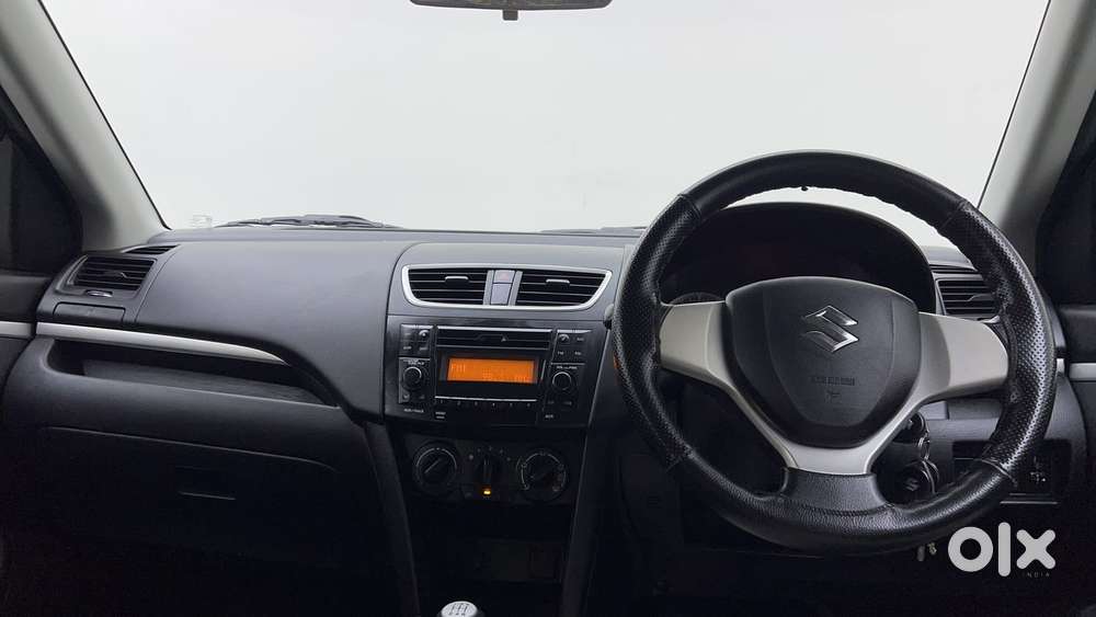 Maruti Suzuki Swift Vvt Vxi, 2017, Petrol