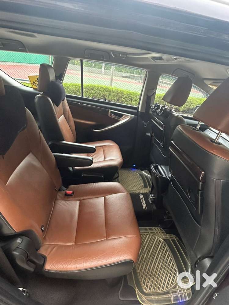 Toyota Innova Crysta Petrol 2016