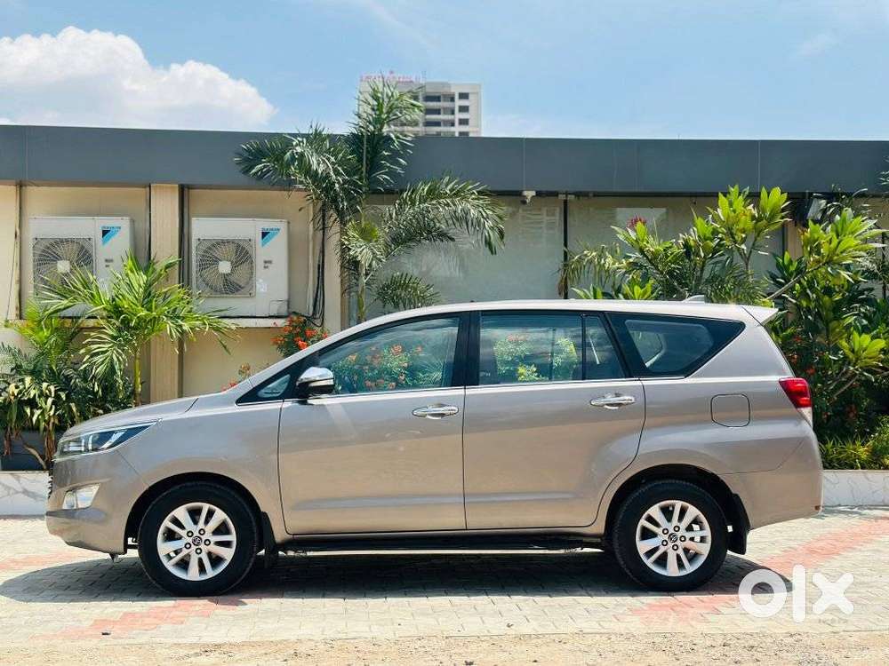 Toyota Innova Crysta 2.8z Automatic, 2017, Diesel