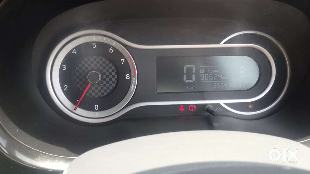 Hyundai Aura 1.0 Sx Plus Petrol, 2022, Petrol