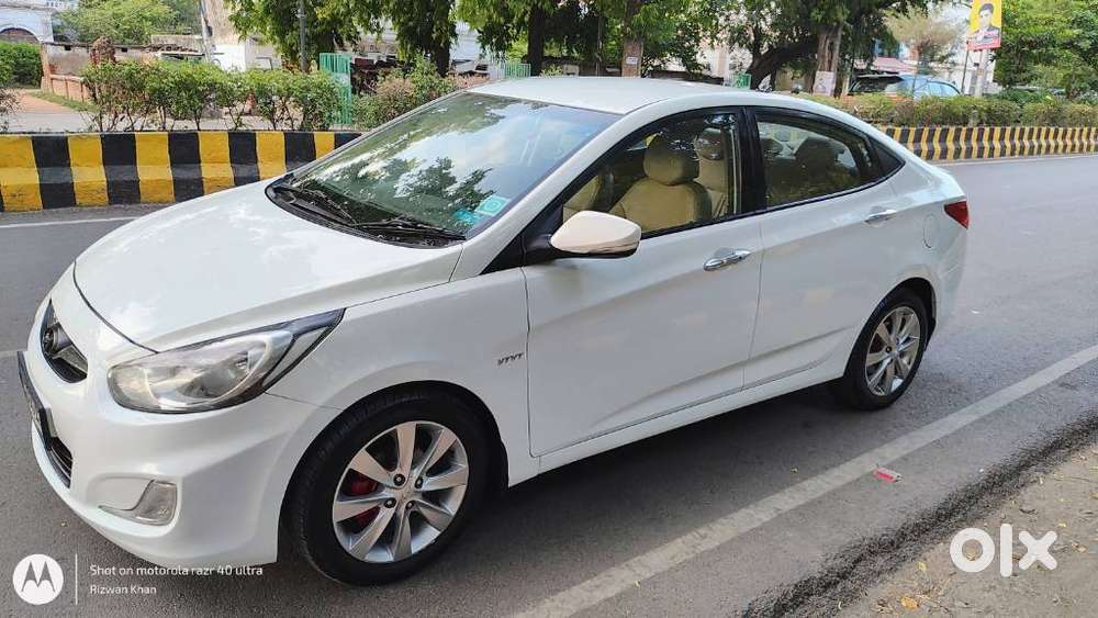 Hyundai Verna Fluidic 1.6 Vtvt Sx Opt, 2011, Petrol