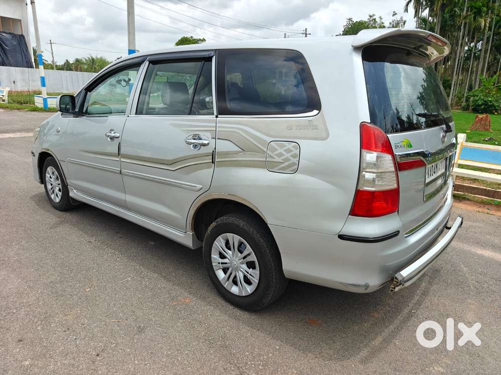 Toyota Innova 2.5 G (diesel) 8 Seater, 2012, Diesel