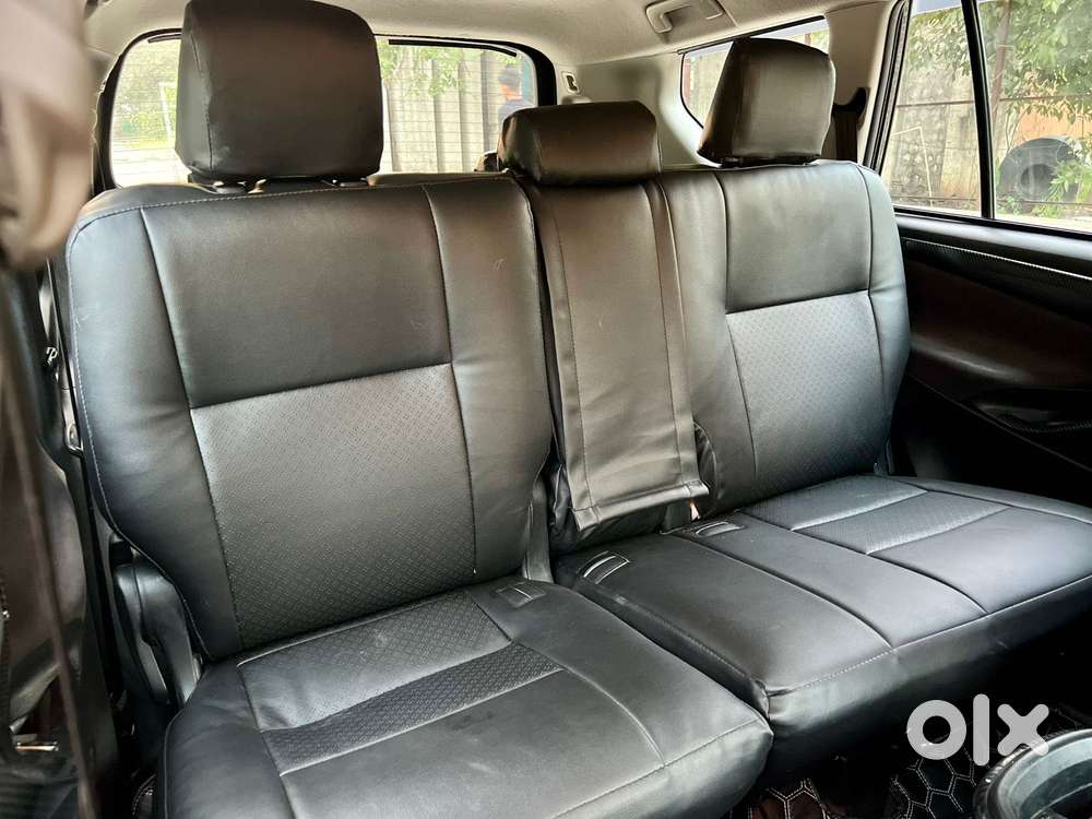 Toyota Innova Crysta 2.4 V 8 Str, 2017, Diesel