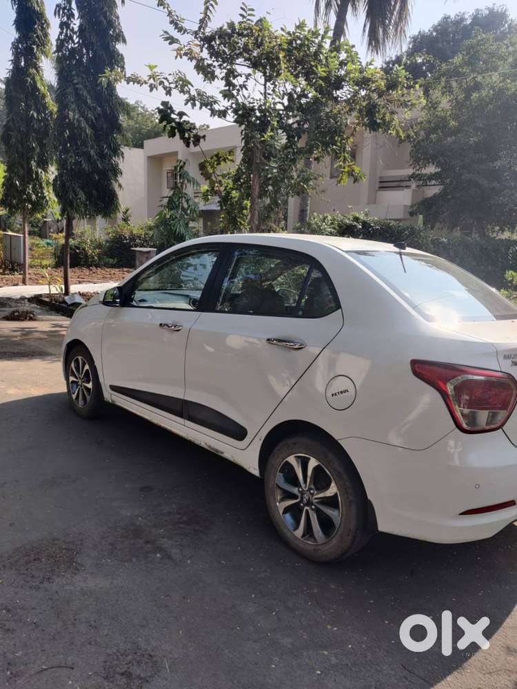 Hyundai Xcent Sx(o) Petrol White