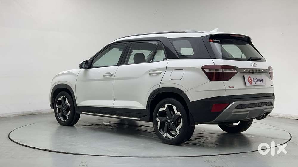 Hyundai Alcazar Signature (o) 6 Str 1.5 Petrol Dct, 2023, Petrol